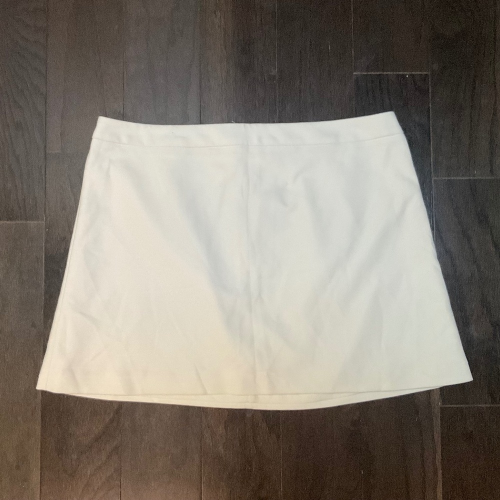 NWT EXPRESS Fully Lined Cream Mini Skirt Size 18